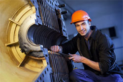 Le nucléaire recrute toujours dans les métiers de la maintenance Le nucléaire recrute toujours dans les métiers de la maintenance