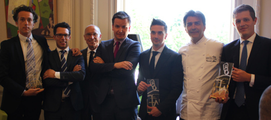de gauche à droite, Pierre-Yves Bertrand (Ouest Express) / Sébastien Leroy (Ouest Express) / Hervé Fleury / Benjamin Bonardi (Ouest Express) / Augusto Dos Santos (Augusto Gastronomie) / Yannick Alléno / Nicolas Frison (Room Seasons). de gauche à droite, Pierre-Yves Bertrand (Ouest Express) / Sébastien Leroy (Ouest Express) / Hervé Fleury / Benjamin Bonardi (Ouest Express) / Augusto Dos Santos (Augusto Gastronomie) / Yannick Alléno / Nicolas Frison (Room Seasons).
