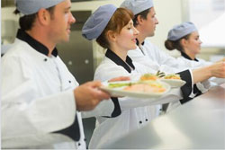 La restauration collective cherche 16000 cuisiniers chaque année