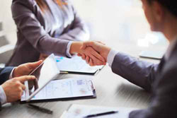 Le bachelor Tech Sales Management abat les murs entre ingénierie et commerce Le bachelor Tech Sales Management abat les murs entre ingénierie et commerce
