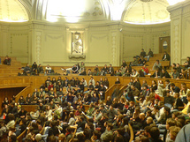 L'amphithéâtre Richelieu à la Sorbonne L'amphithéâtre Richelieu à la Sorbonne