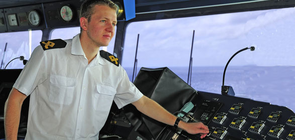 Officier de la marine marchande, l'appel du grand large