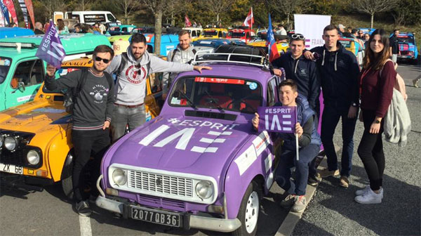 L'équipage 1993 qui porte le nom #EspritIAE L'équipage 1993 qui porte le nom #EspritIAE