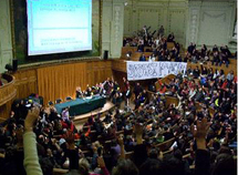 Vote de la grève à la Sorbonne