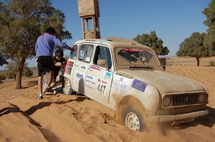 De retour du 4L Trophy, LE rallye humanitaire étudiant De retour du 4L Trophy, LE rallye humanitaire étudiant