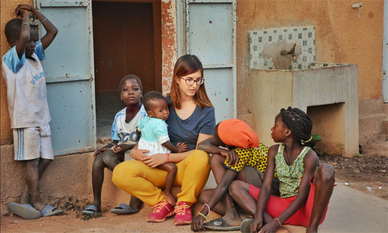 Photo de Luisa Piemontese, lauréate du concours organisé par le Corps européen de solidarité sur le thème "Que signifie pour vous la solidarité ?"