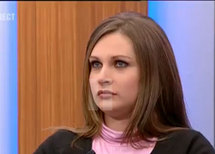 Une jeune diplômée au chômage face à Sarkozy sur TF1 Une jeune diplômée au chômage face à Sarkozy sur TF1
