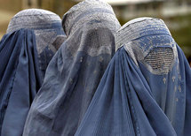 La burqa est portée couramment en Afghanistan et au Pakistan