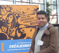 Hicham, le conseiller en création d'entreprise de l'Adie.