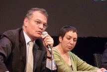Bernard Ramanantsoa, directeur du groupe HEC, et Nadia Bellaoui, de la Ligue de l'Enseignement.