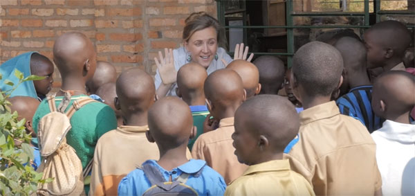 Estelle, Volontaire au Rwanda - Photo : Fidesco