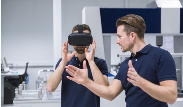 Semaine de l'industrie : des métiers qui recrutent et montent en compétences Semaine de l'industrie : des métiers qui recrutent et montent en compétences