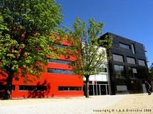 L'Institut d'administration des Entreprises (IAE) de Grenoble L'Institut d'administration des Entreprises (IAE) de Grenoble