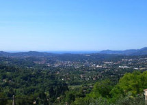 Les collines de Grasse, où avait lieu le week-end de l'ICN.