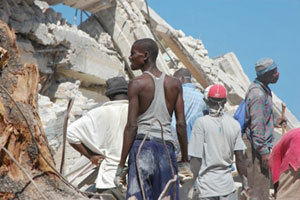 Haïti : des jeunes se forment aux métiers du bâtiment pour reconstruire