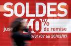 Generation Précaire dénonce l'embauche de stagiaires dans les magasins pour les soldes