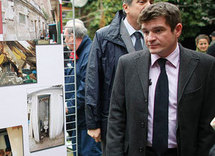 Benoist Apparu, secrétaire d'État au logement, en déplacement. Benoist Apparu, secrétaire d'État au logement, en déplacement.