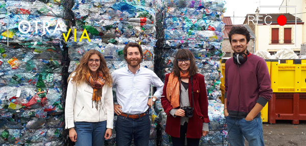 Les étudiants de GEM fondateurs d'Otravia avec le dirigeant de l'entreprise Lemon Tri © Otravia Les étudiants de GEM fondateurs d'Otravia avec le dirigeant de l'entreprise Lemon Tri © Otravia