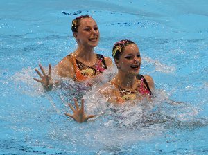 Sara Labrousse (premier plan) et Chloé Willhelm