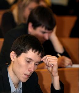 Recrutement d'enseignants : un concours exceptionnel ouvert aux master1 en 2013 Recrutement d'enseignants : un concours exceptionnel ouvert aux master1 en 2013