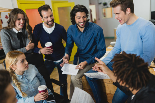 #ObjectifPremierEmploi : l'Apec lance une opération pour les jeunes diplômés en galère #ObjectifPremierEmploi : l'Apec lance une opération pour les jeunes diplômés en galère