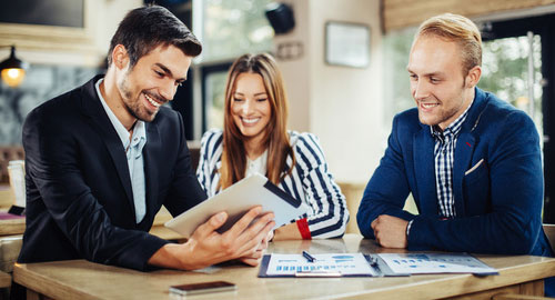 Les métiers de la communication : séduisants mais gare à la concurrence Les métiers de la communication : séduisants mais gare à la concurrence