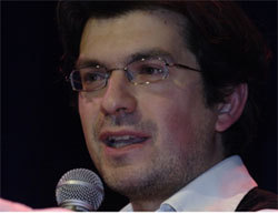 Fabrice Hadjadj lors d'un événement de l'association "Conversations essentielles" Fabrice Hadjadj lors d'un événement de l'association "Conversations essentielles"
