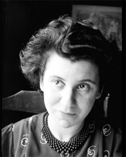 Etty Hillesum en 1939. Jusqu'à sa mort à Auschwitz en 1943, elle vit unchemin intérieur qu'elle a raconté dans ses lettres.