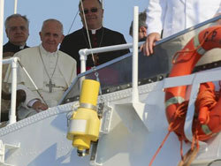 A Lampedusa, le pape François lance un cri en faveur des migrants