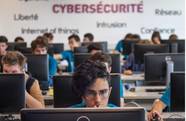 La cybersécurité à l'honneur avec le concours étudiant CSAW et de nouvelles formations