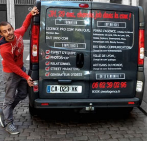 Un CV "beau comme un camion". Un CV "beau comme un camion".