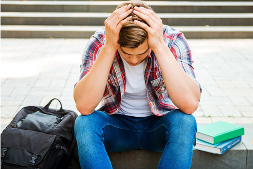 Etudiants tristes ou déprimés, prenez soin de vous ! Etudiants tristes ou déprimés, prenez soin de vous !