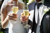 Soirée de mariage : ne vous ruinez plus, louez ou échangez Soirée de mariage : ne vous ruinez plus, louez ou échangez