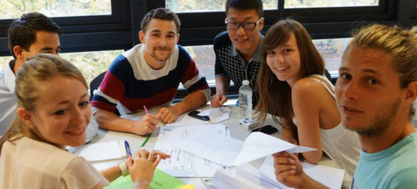 Des étudiants de l'IAE Grenoble lors du challenge Talents et Initiatives