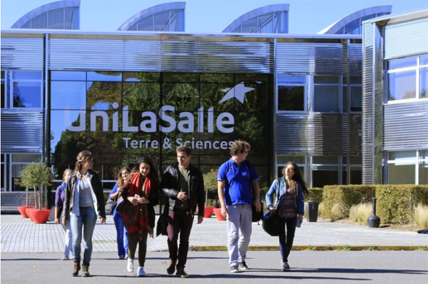 La filière Géosciences et environnement est enseignée sur le campus de Beauvais de l'Institut Polytechnique UniLaSalle à travers un cursus ingénieur et un bachelor© DR La filière Géosciences et environnement est enseignée sur le campus de Beauvais de l'Institut Polytechnique UniLaSalle à travers un cursus ingénieur et un bachelor© DR