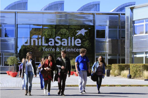 La filière Géosciences et environnement est enseignée sur le campus de Beauvais de l'Institut Polytechnique UniLaSalle à travers un cursus ingénieur et un bachelor© DR