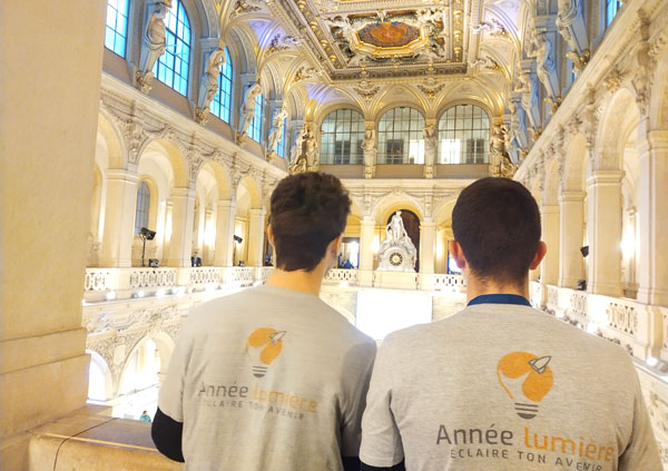 Image : L'Année Lumière Image : L'Année Lumière