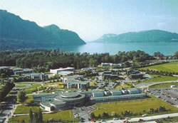 Le site au bord du lac du Bourget