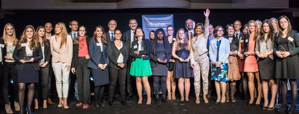 Trophée Excellencia : 10 étudiantes gagnent une scolarité gratuite en école d'informatique 