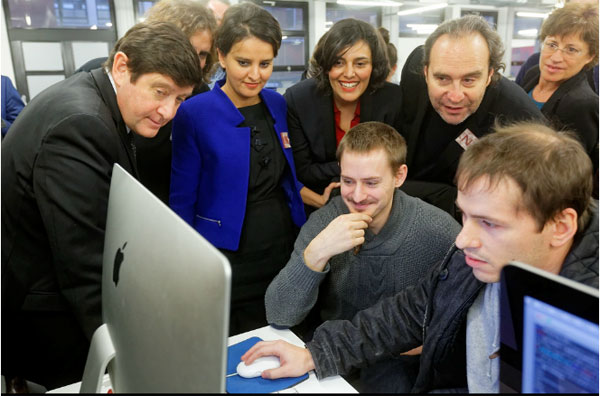 De g. à dr. : Patrick Kanner, ministre de la Jeunesse, Najat Vallaud-Belkacem, ministre de l'Education et Myriam El Khomri, ministre du Travail. Photo : MENESR / Philippe Devernay