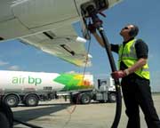 Avitailleur : spécialiste des carburants aériens Avitailleur : spécialiste des carburants aériens