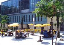 Un RU à Avignon Un RU à Avignon