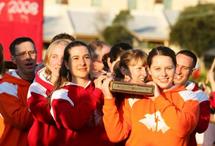 La croix des JMJ portée les jeunes © WYD 2008 La croix des JMJ portée les jeunes © WYD 2008