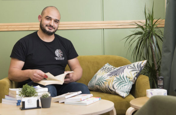 Kamel Kajout, champion du monde de lecture 2021 © Ville de Bondy Kamel Kajout, champion du monde de lecture 2021 © Ville de Bondy