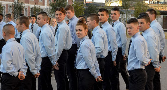 Des volontaires dans un centre de l'Etablissement pour l'insertion dans l'emploi. Crédit photo : EPIDE. Des volontaires dans un centre de l'Etablissement pour l'insertion dans l'emploi. Crédit photo : EPIDE.