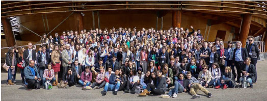 Les participants des Rencontres internationales lycéennes de la radioprotection 2014, au CERN à Genève.