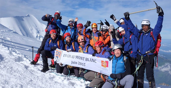 Cinq apprentis au sommet du mont Blanc