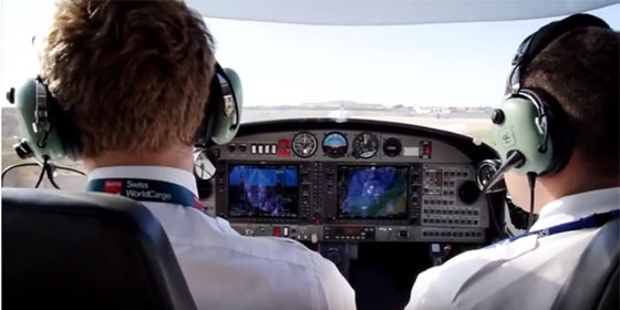 Un pilote de ligne en formation dans une école de pilotage © ESMA Montpellier