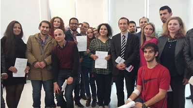 L'enseignement supérieur ouvre ses portes aux jeunes réfugiés L'enseignement supérieur ouvre ses portes aux jeunes réfugiés