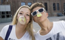 Ados : Faut-il (forcément) être en couple ? Ados : Faut-il (forcément) être en couple ?